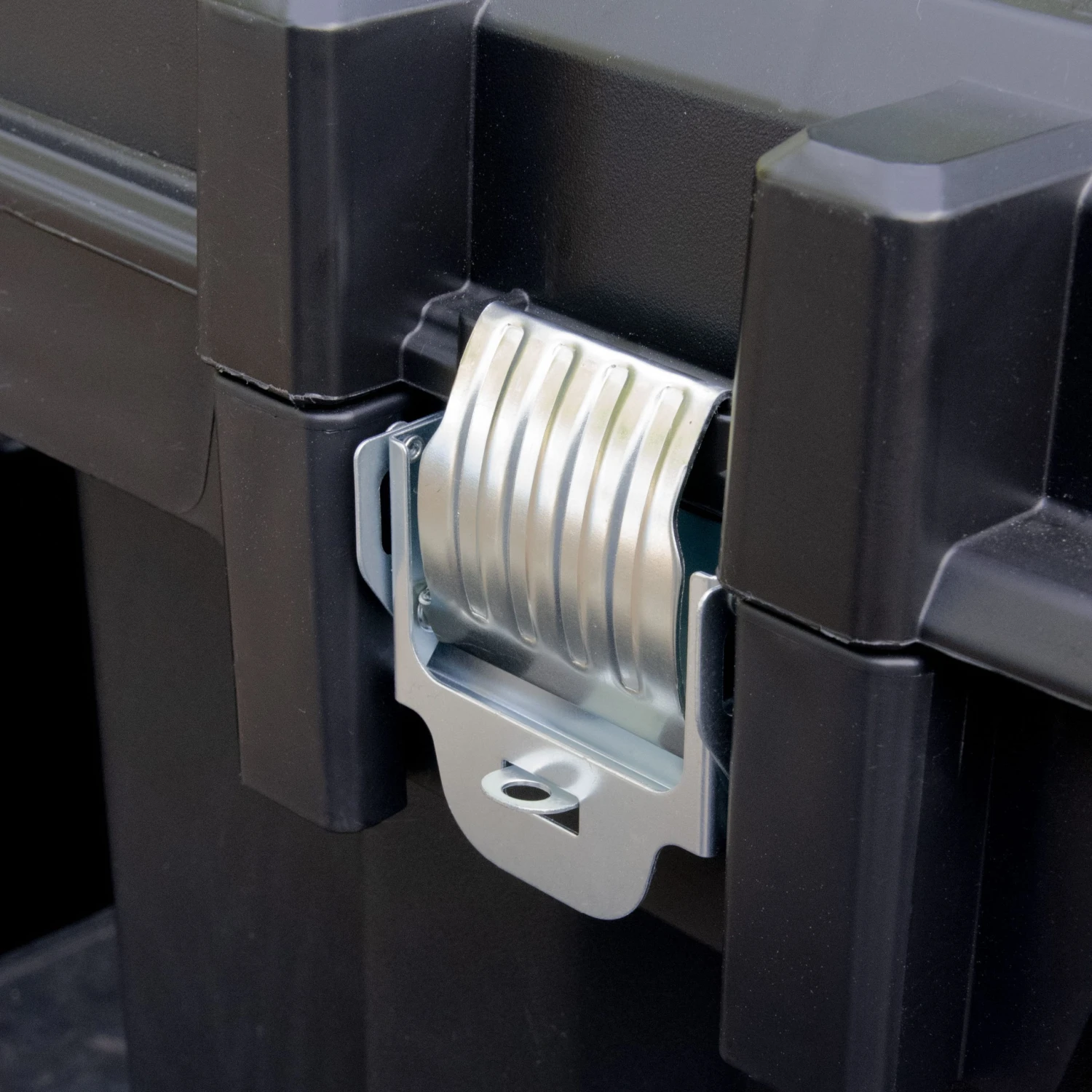 Kobalt Portable Tool Boxes 45-in Black Plastic Wheels Lockable Tool Box 4 Kobalt Portable Tool Boxes 45-in Black Plastic Wheels Lockable Tool Box - Image 4