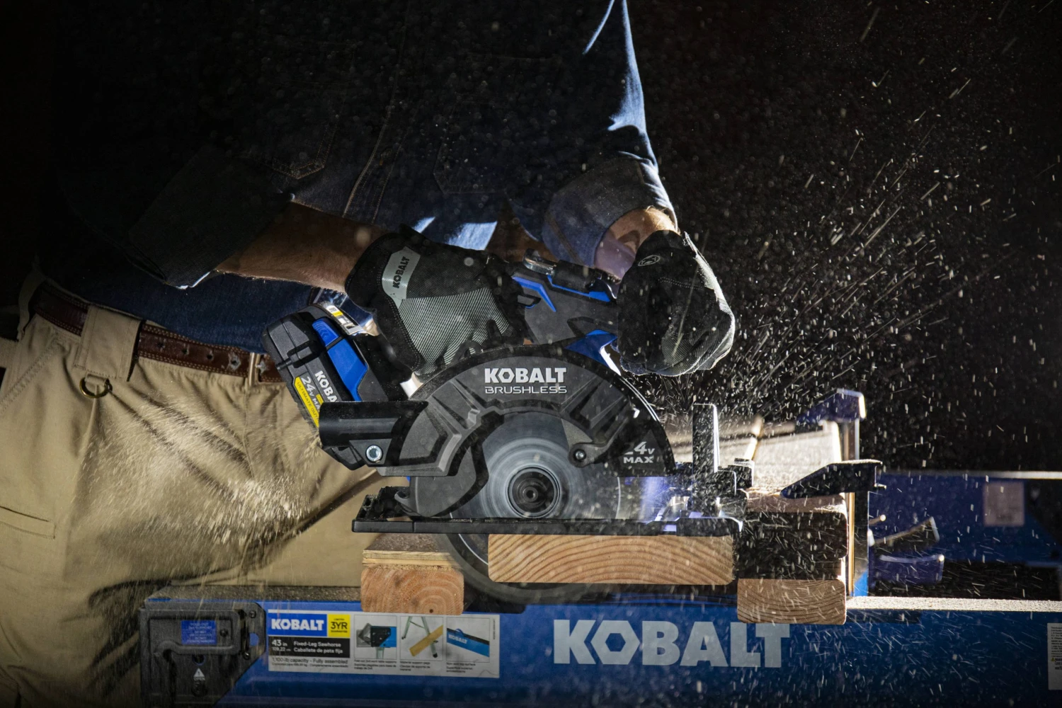 Kobalt Circular Saws 24-Volt XTR 7-1/4-in Brushless Cordless Circular Saw 6 Kobalt Circular Saws 24-Volt XTR 7-1/4-in Brushless Cordless Circular Saw - Image 6