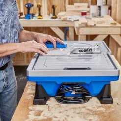 Kobalt Tile Saws 7-in 6-Amp Wet Tabletop Sliding Table Tile Saw -Daily Home Tools Hub 41438108