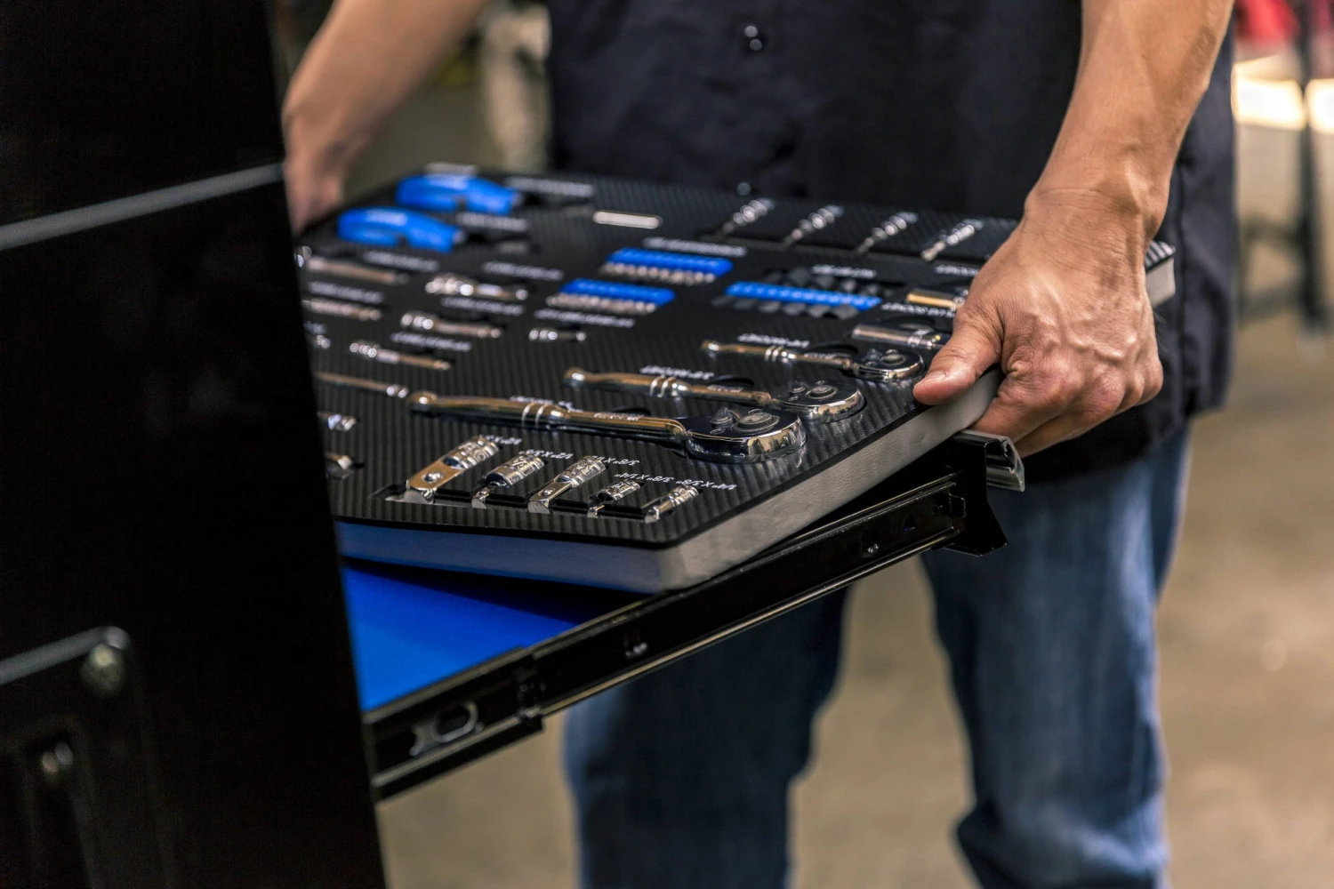 Kobalt Mechanics Tool Sets 300-Piece Standard (SAE) and Metric Combination Polished Chrome Mechanics Tool Set (1/4-in; 3/8-in) 14 Kobalt Mechanics Tool Sets 300-Piece Standard (SAE) and Metric Combination Polished Chrome Mechanics Tool Set (1/4-in; 3/8-in) - Image 14