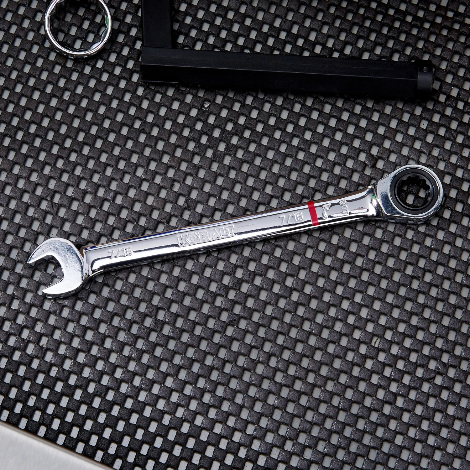 Kobalt Ratchet Wrenches & Sets 7/16-in 12-point Standard (SAE) Ratchet Wrench 4 Kobalt Ratchet Wrenches & Sets 7/16-in 12-point Standard (SAE) Ratchet Wrench - Image 4