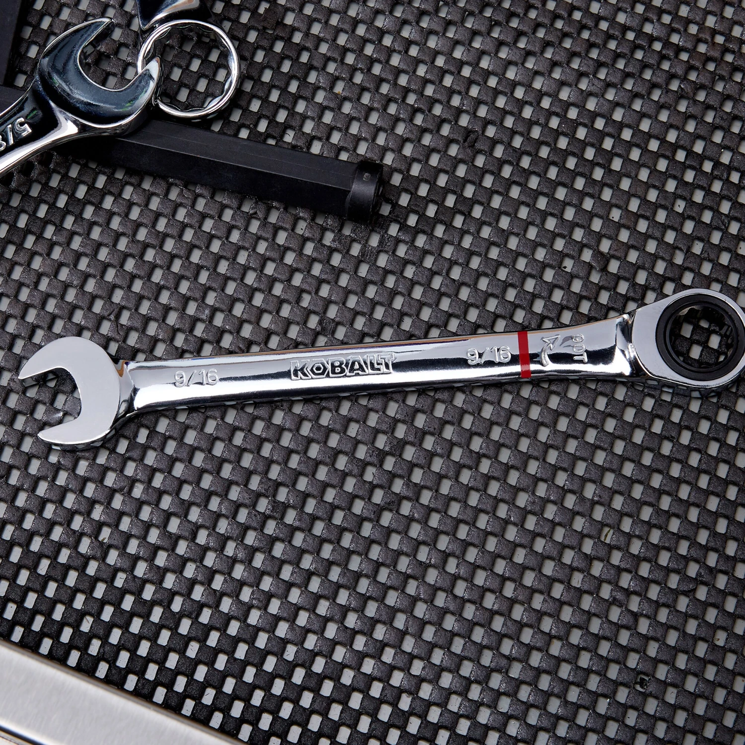 Kobalt Ratchet Wrenches & Sets 9/16-in 12-point Standard (SAE) Ratchet Wrench 4 Kobalt Ratchet Wrenches & Sets 9/16-in 12-point Standard (SAE) Ratchet Wrench - Image 4