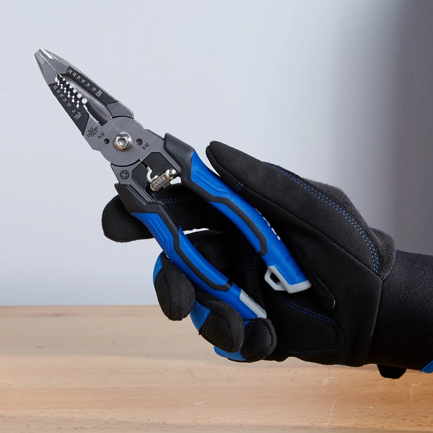 Kobalt 9.3-in Electrical Long Nose Pliers with Wire Cutter 3 Kobalt 9.3-in Electrical Long Nose Pliers with Wire Cutter - Image 3