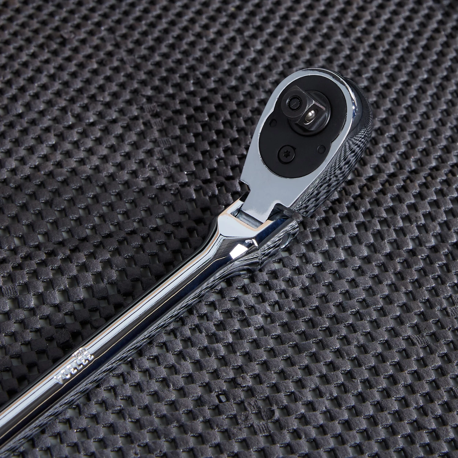 Kobalt Ratchets & Ratchet Sets 90-Tooth 3/8-in Drive Quick-release Flexible Head Standard Ratchet 7 Kobalt Ratchets & Ratchet Sets 90-Tooth 3/8-in Drive Quick-release Flexible Head Standard Ratchet - Image 7