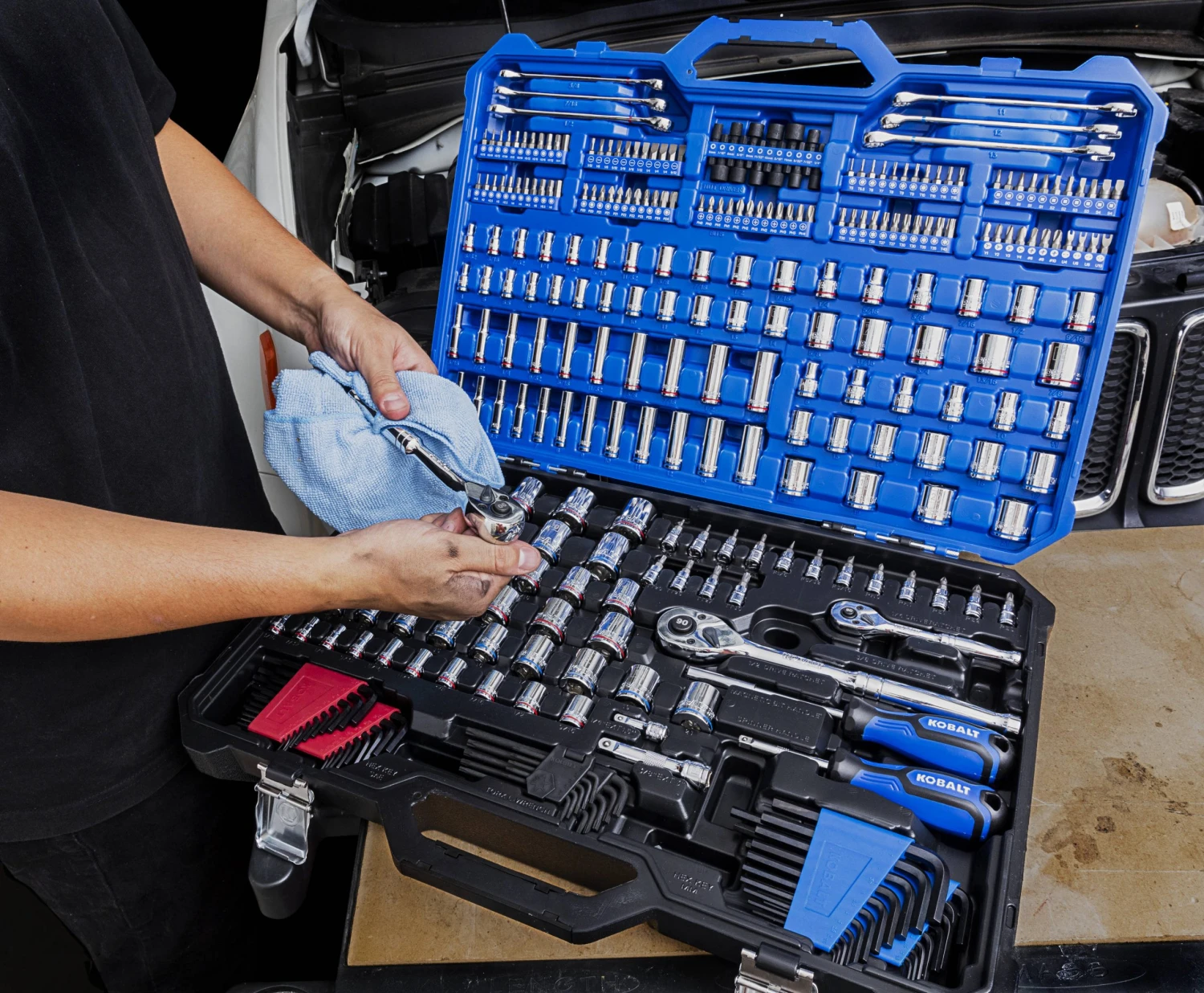 Kobalt Mechanics Tool Sets 309-Piece Standard (SAE) and Metric Combination Polished Chrome Mechanics Tool Set (1/4-in; 3/8-in) 13 Kobalt Mechanics Tool Sets 309-Piece Standard (SAE) and Metric Combination Polished Chrome Mechanics Tool Set (1/4-in; 3/8-in) - Image 13