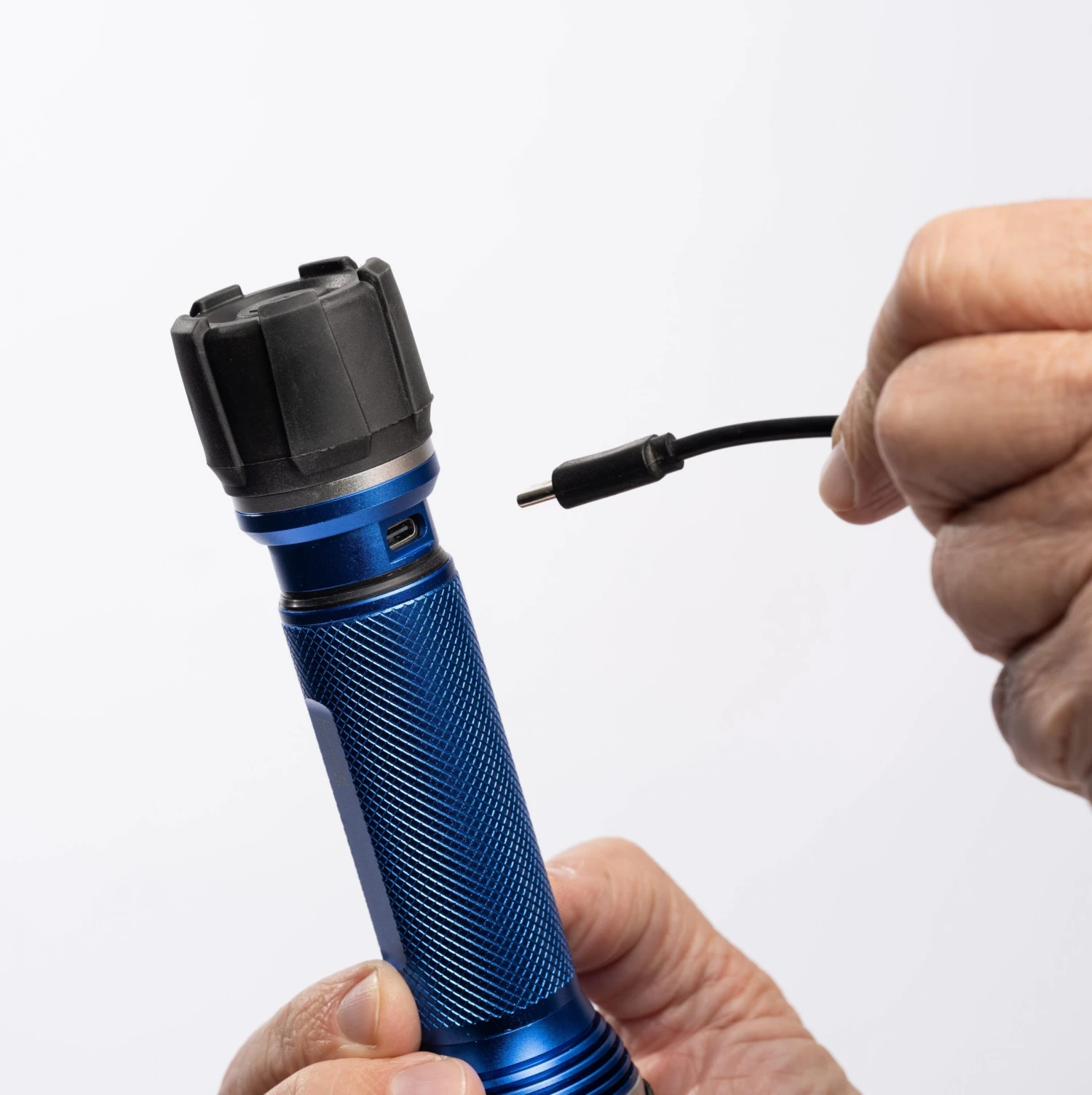 Kobalt Flashlights 350-Lumen LED Rechargeable Flashlight 5 Kobalt Flashlights 350-Lumen LED Rechargeable Flashlight - Image 5